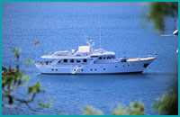 yatch.jpg